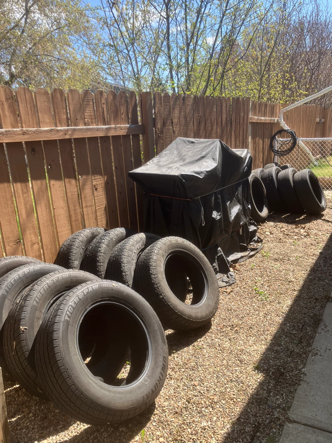 Set of 4 Uniroyal Tiger Paw Tires - photo 2