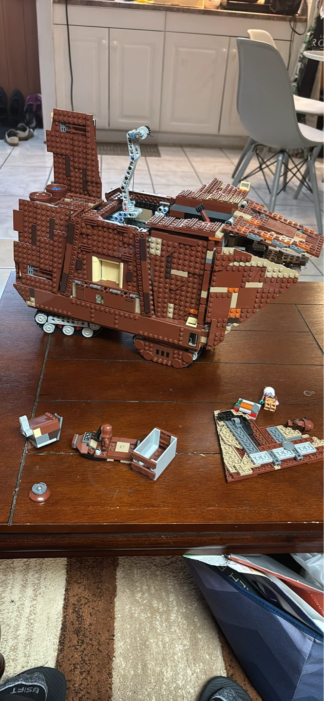 LEGO Star Wars sandcrawler - photo 3