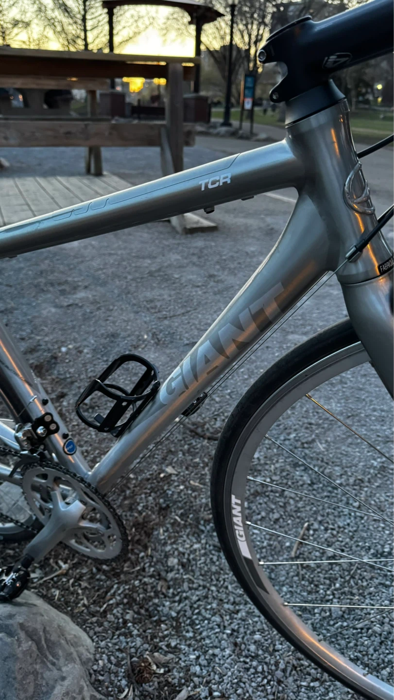 Giant TCR Road Bike - photo 4