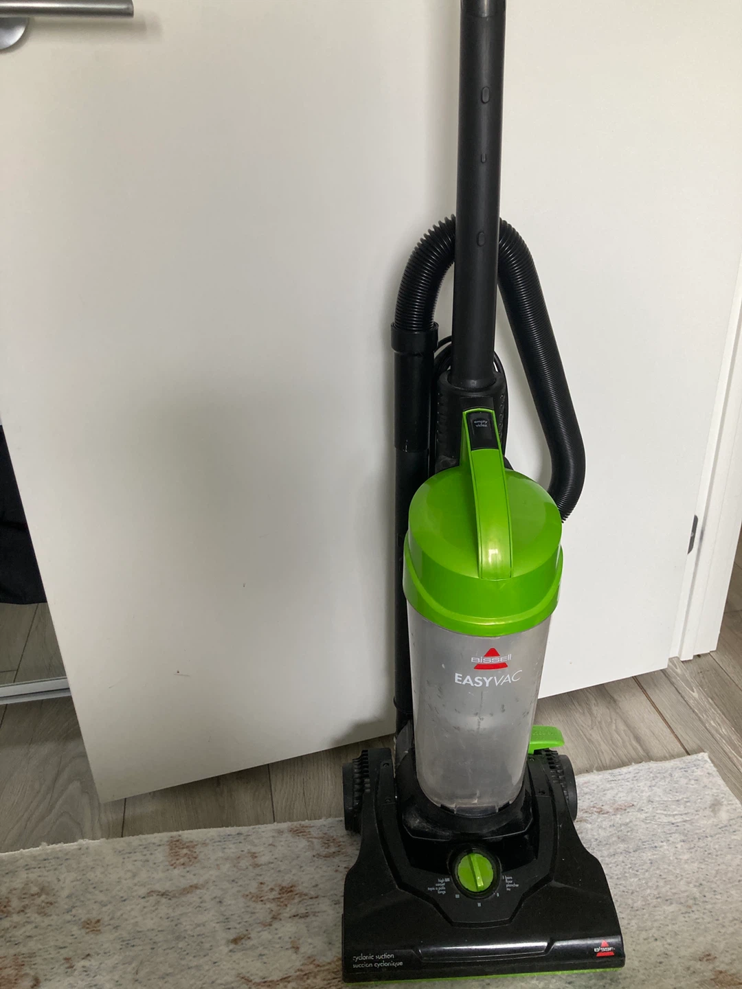 Bissell EasyVac Bagless Vacuum Cleaner