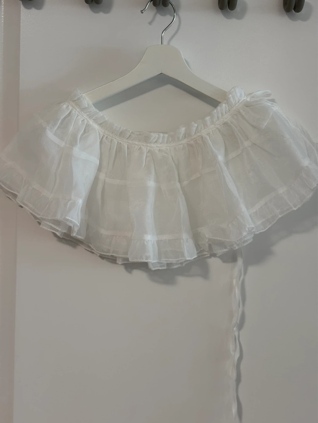 White Ruffled Skirt with Ties - photo 2
