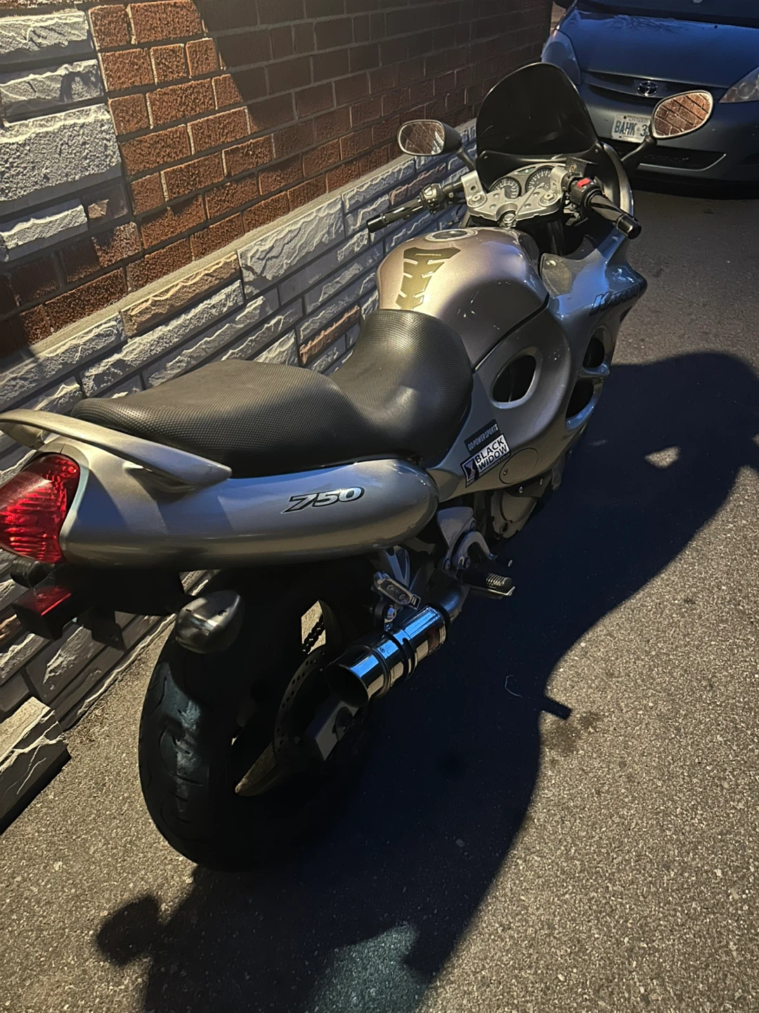 2002 Suzuki GSX750F Motorcycle - photo 2