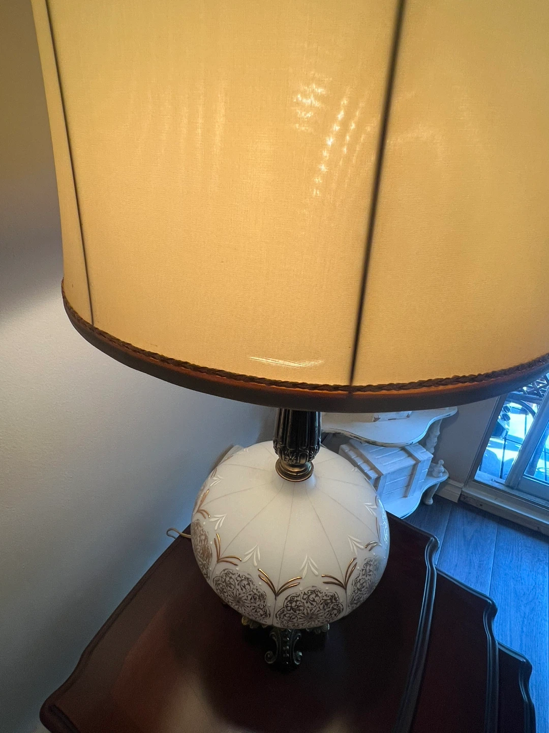 Large Vintage Hollywood Regency Style Table Lamp with Shade - photo 2