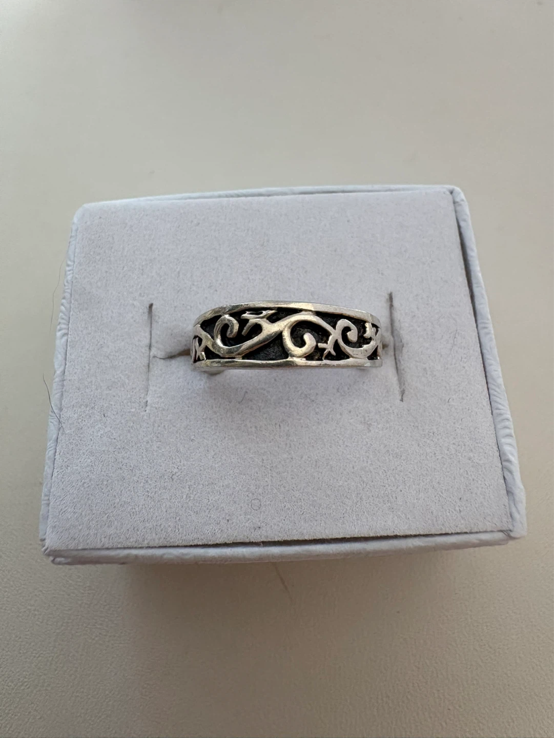 Sterling Silver Toe Ring with Scroll Design - photo 2