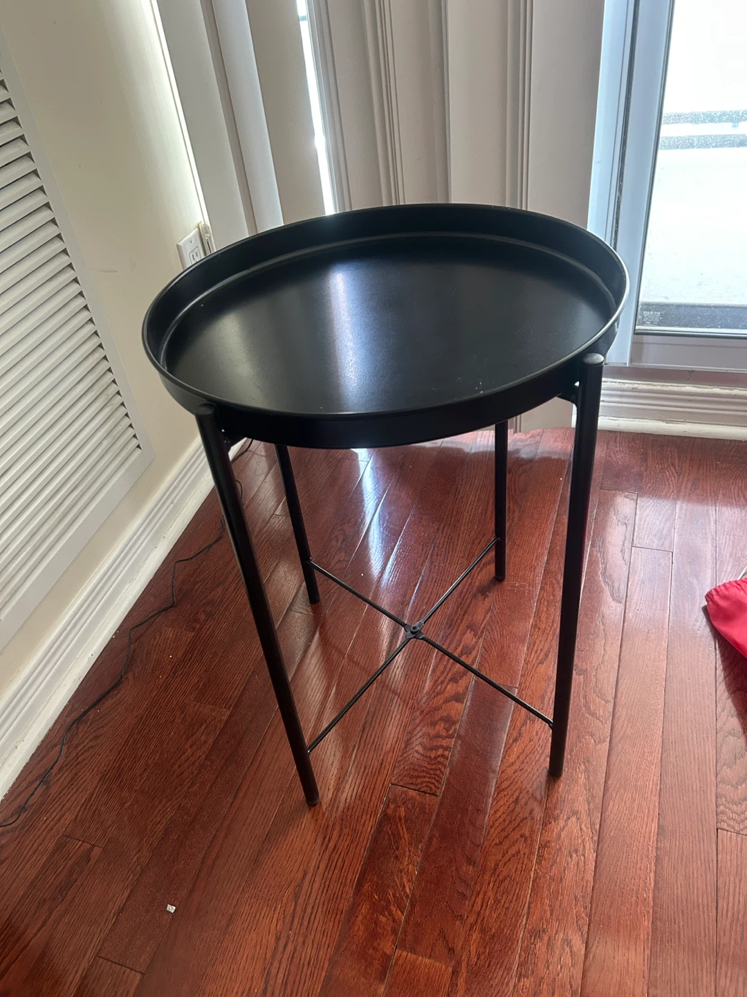 Moving sale - Ikea side table black - photo 2