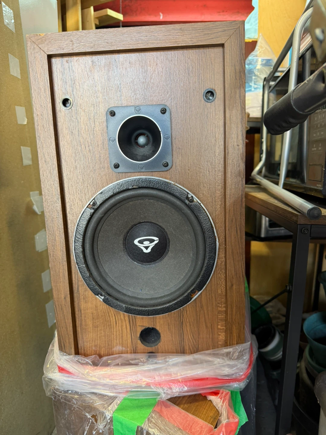 Pair of Marantz speakers 8 ohms