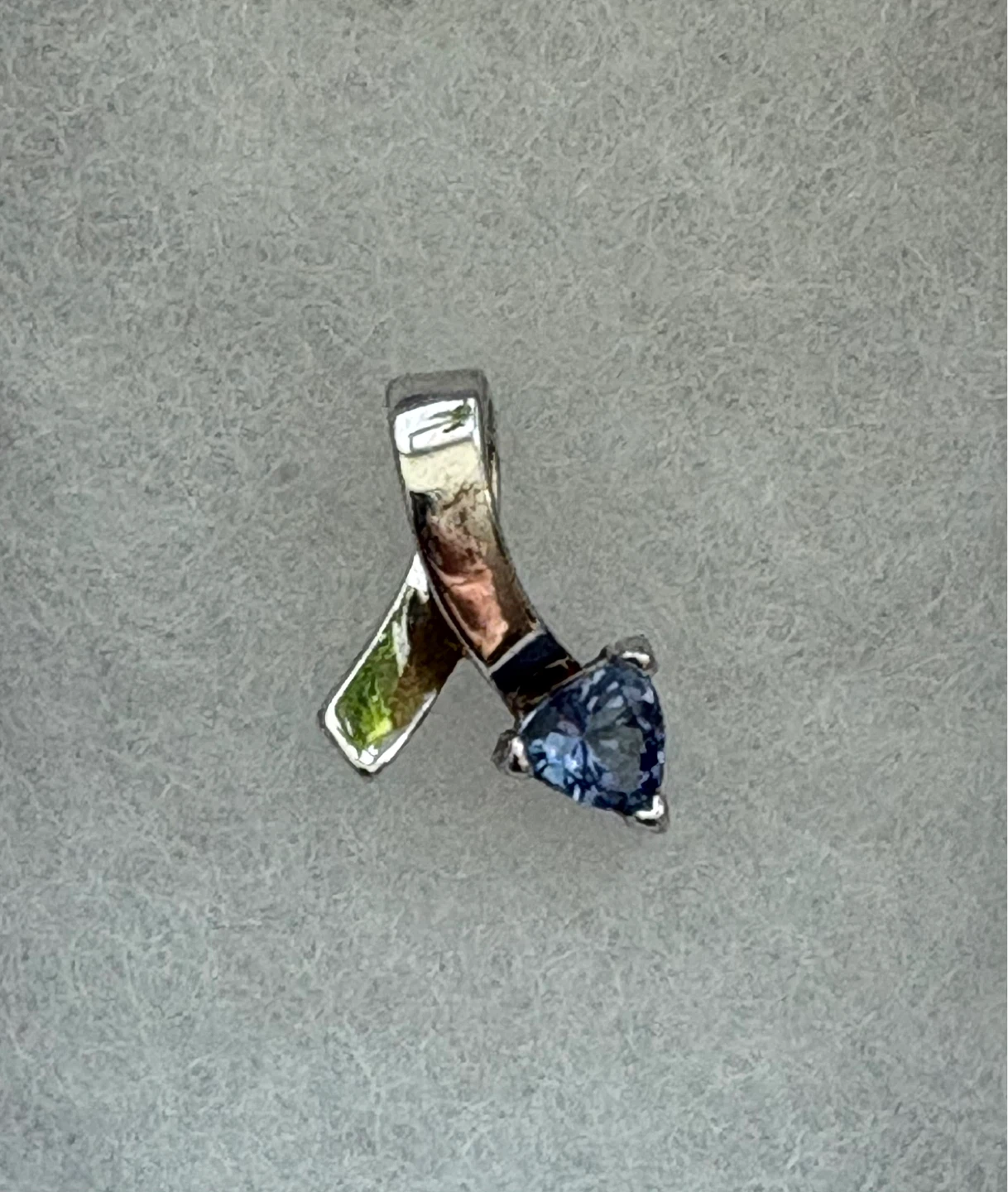Silver Heart-Shaped Blue Gemstone Pendant - photo 2