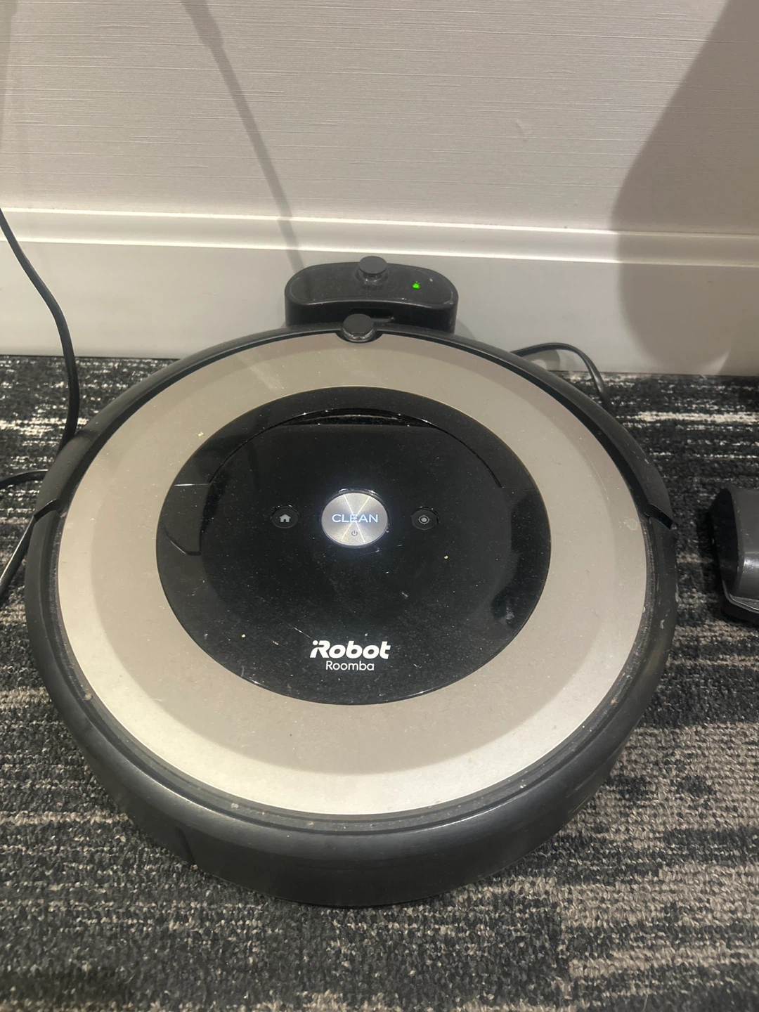 Please read***iRobot Roomba and Cordless Vacuum Cleaner - photo 3
