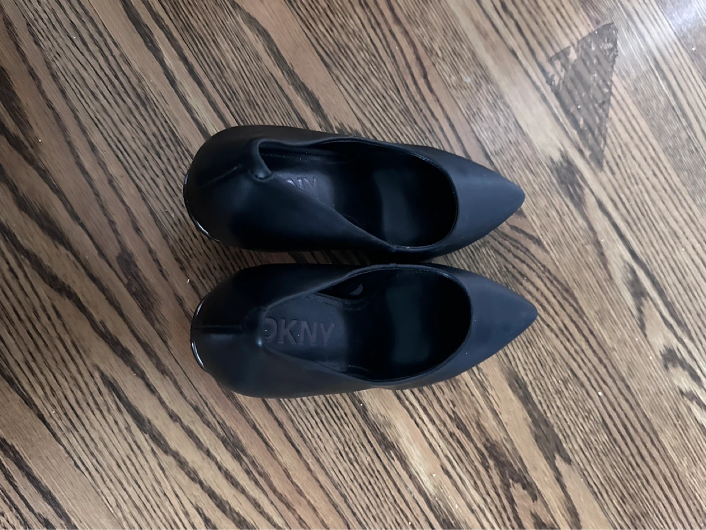 DKNY Black Leather Pointed Toe Heels - Size 8.5 - photo 2