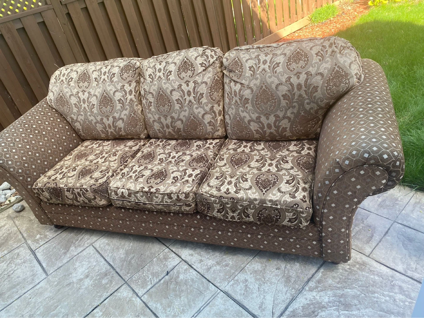 Brown patterned 3-seater sofa - photo 2