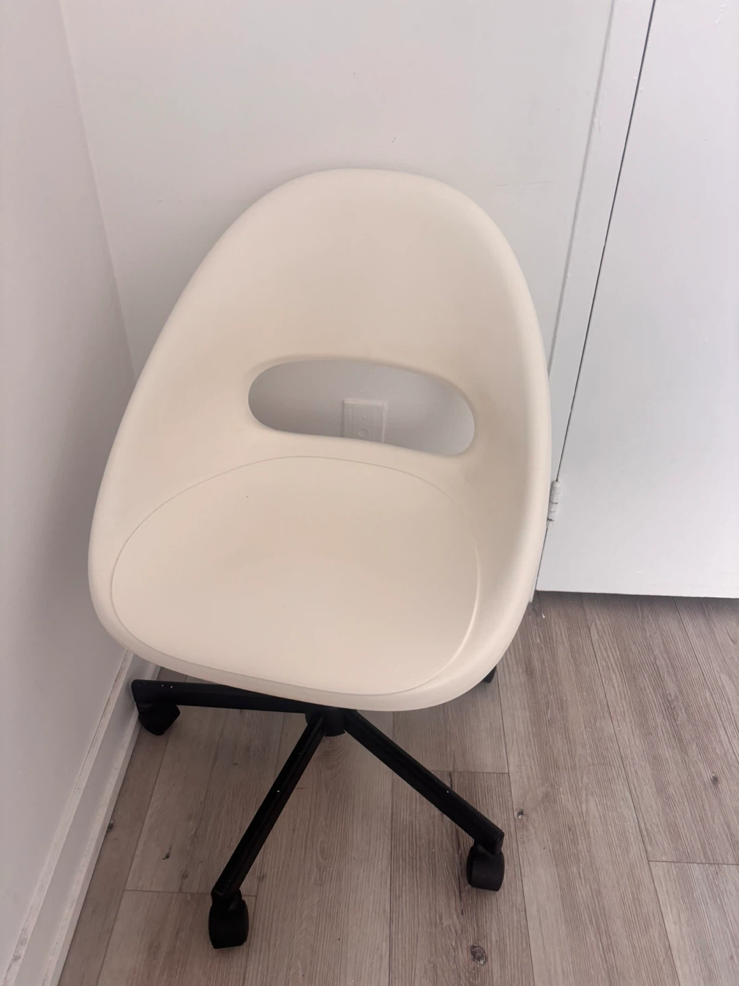 IKEA LOBERGET / MALSKÄR swivel office chair with pad - photo 2