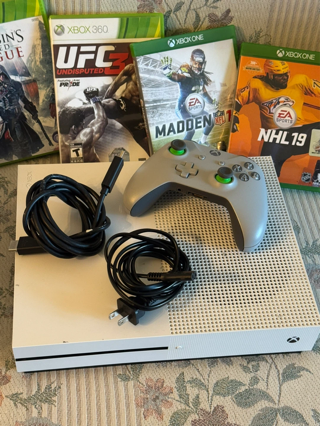 Xbox One S Console with Controller and Games - photo 2