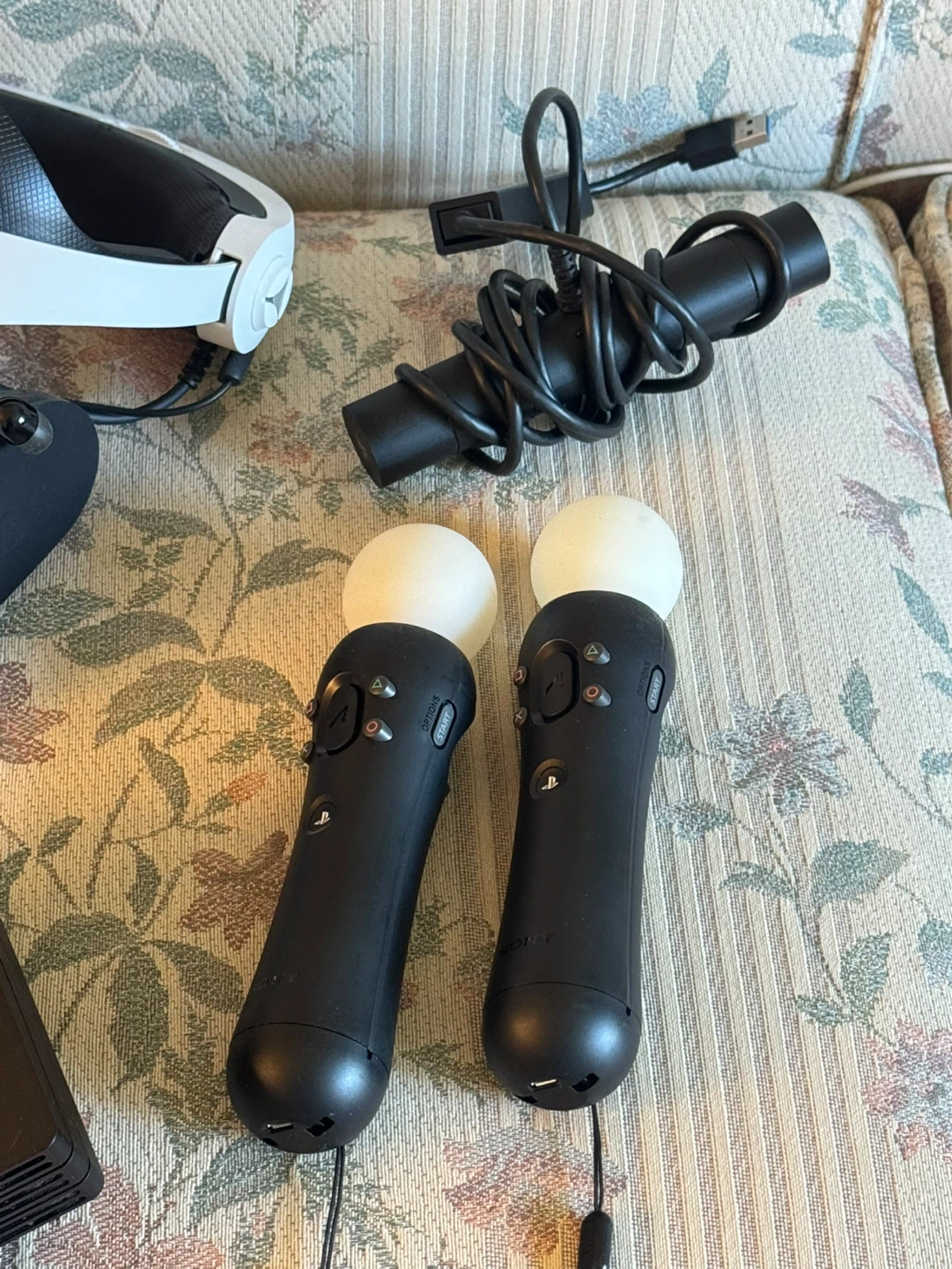 Sony PlayStation VR Headset with Controllers - photo 3