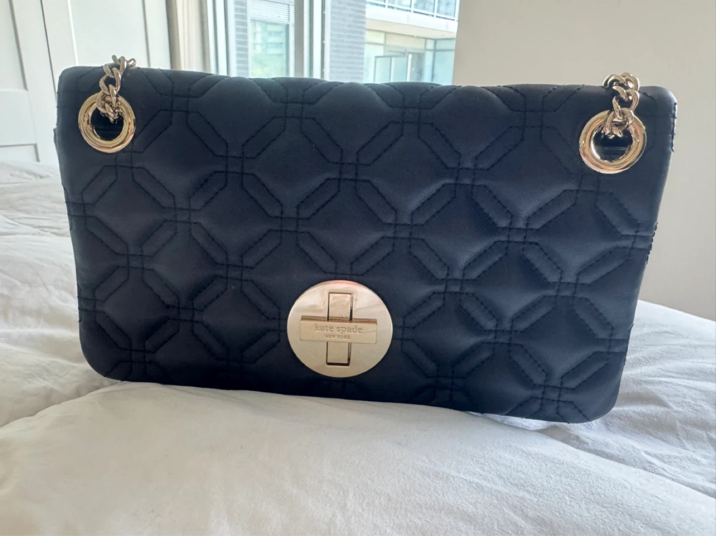 Black Kate Spade Purse - Like New!!   Absolutely gorgeous