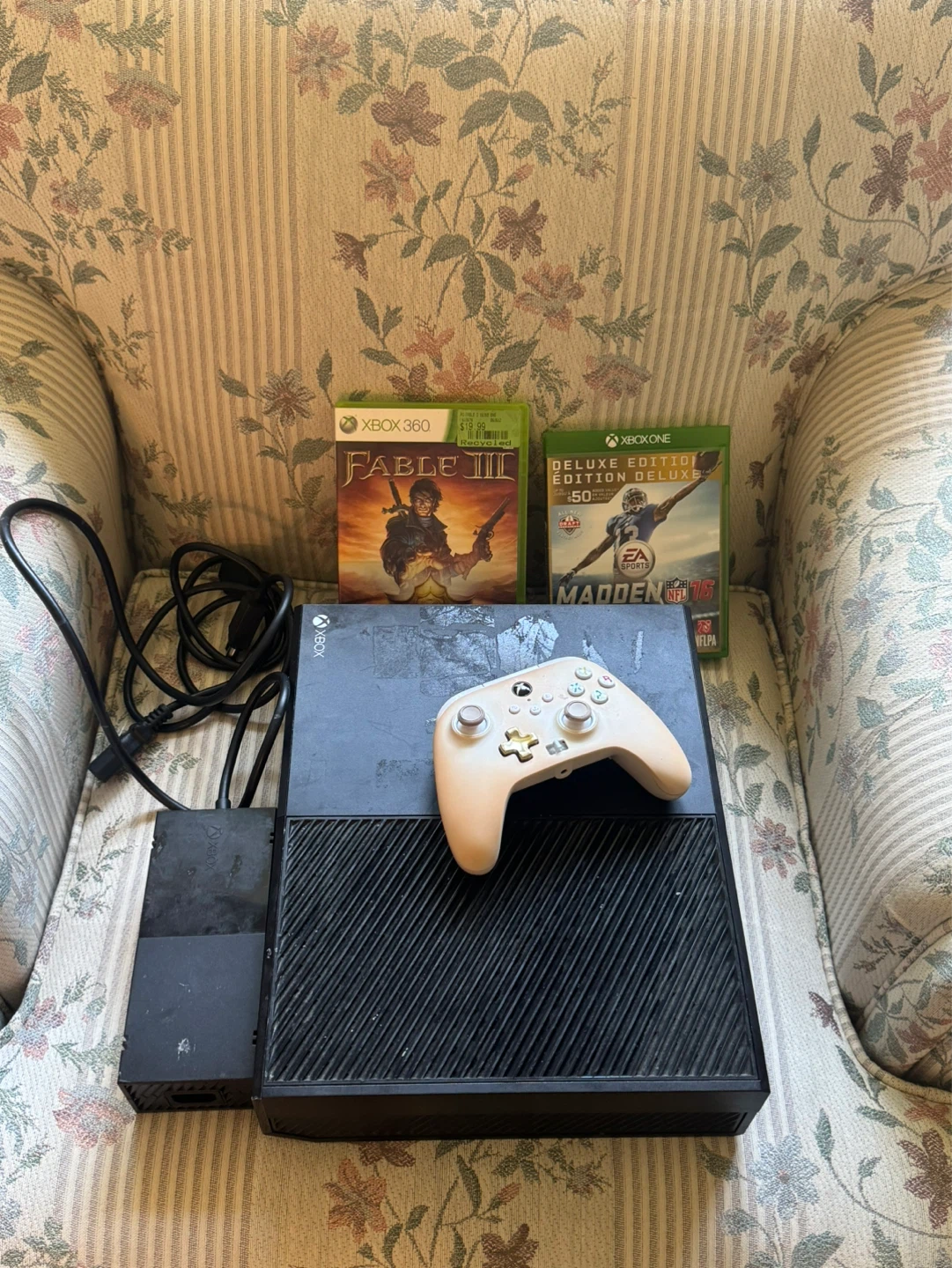 Xbox One Console Bundle with Controller and Games