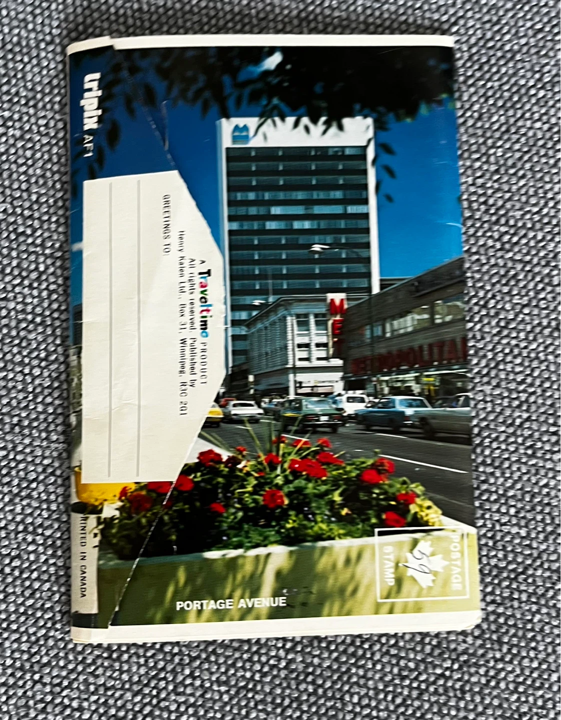 Winnipeg traviltime postcard Souvenir Picture Story Book - photo 2