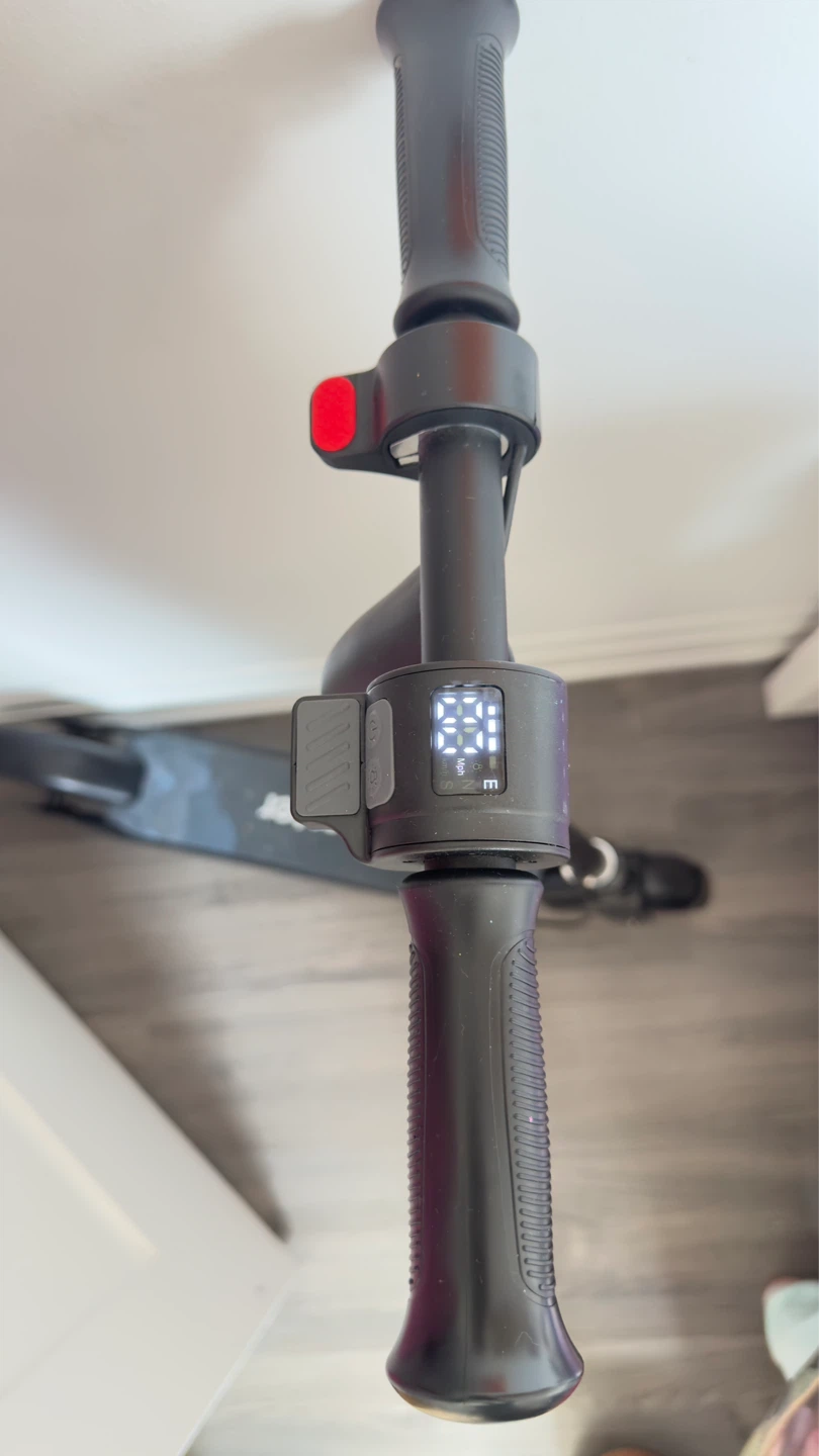 iScooter Kids Electric Scooter - photo 3
