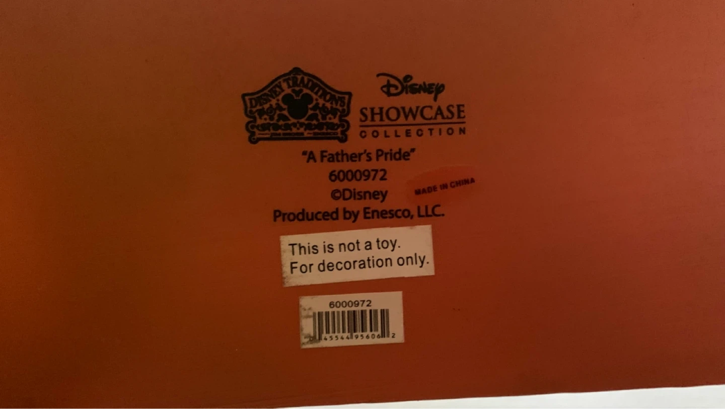 Disney Traditions "A Father's Pride" Figurine - photo 4