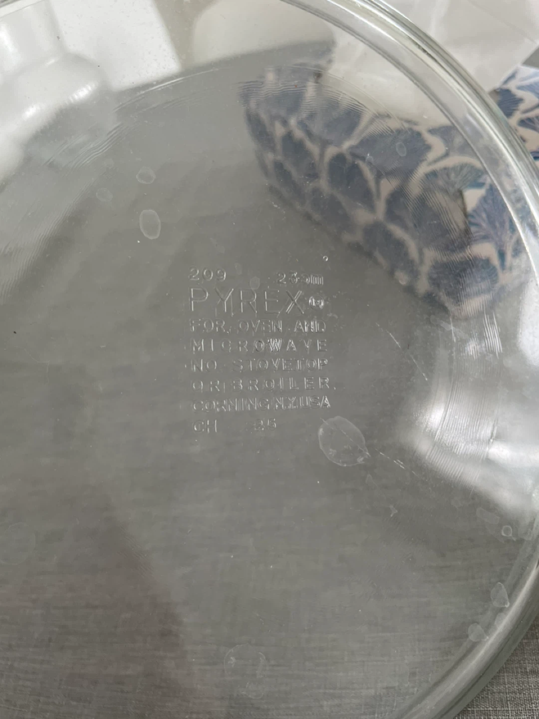 Pyrex Glass Pie Plate (9” diameter) - photo 3