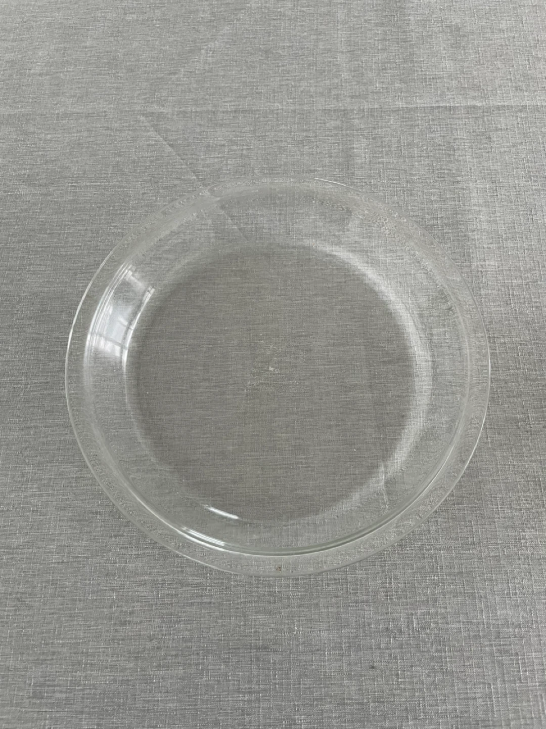 Pyrex Glass Pie Plate (9” diameter)