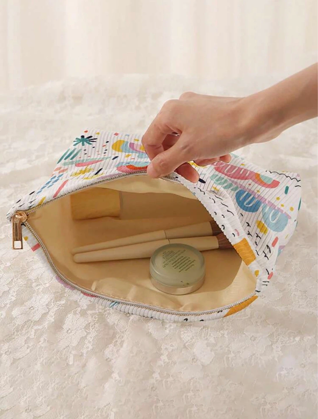 Cosmetic makeup organizer bag - photo 2