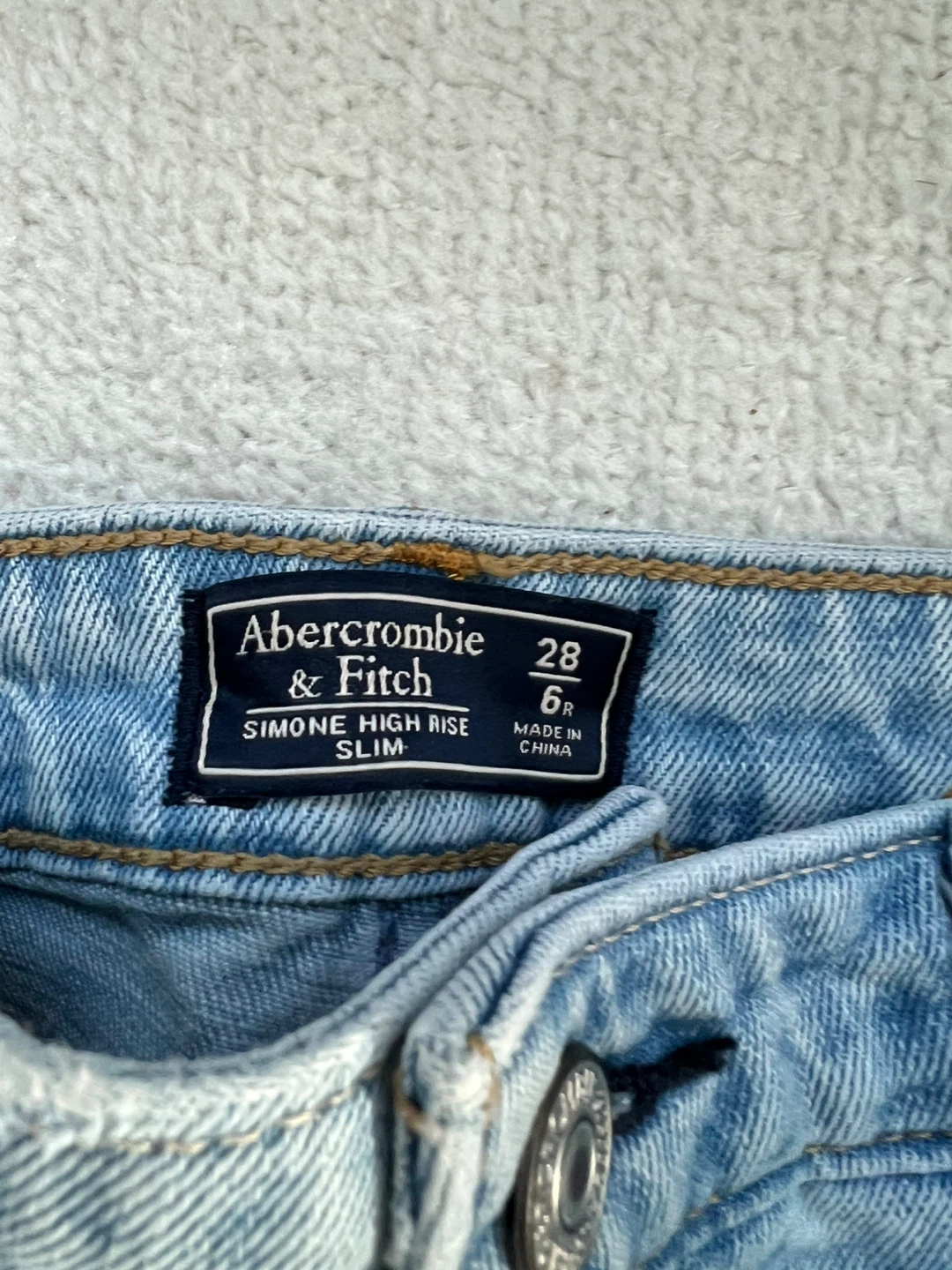 Abercrombie & Fitch Simone High Rise Slim Jeans Size 28/6R - photo 2