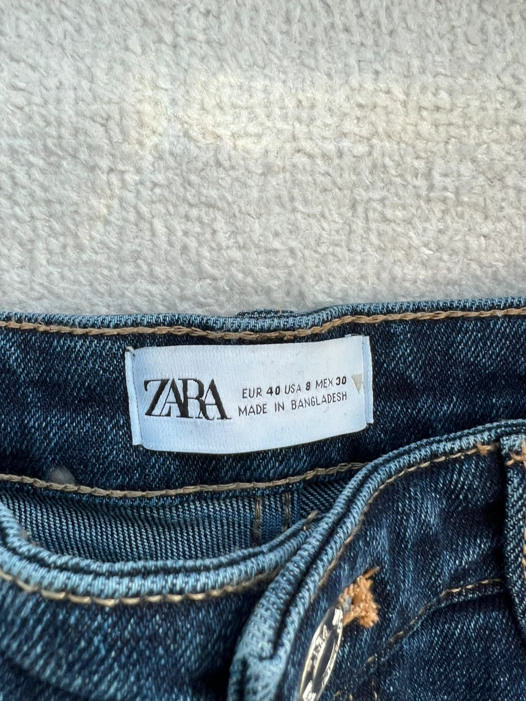 ZARA Women's Blue Denim Jeans Size 8 (USA) - photo 2
