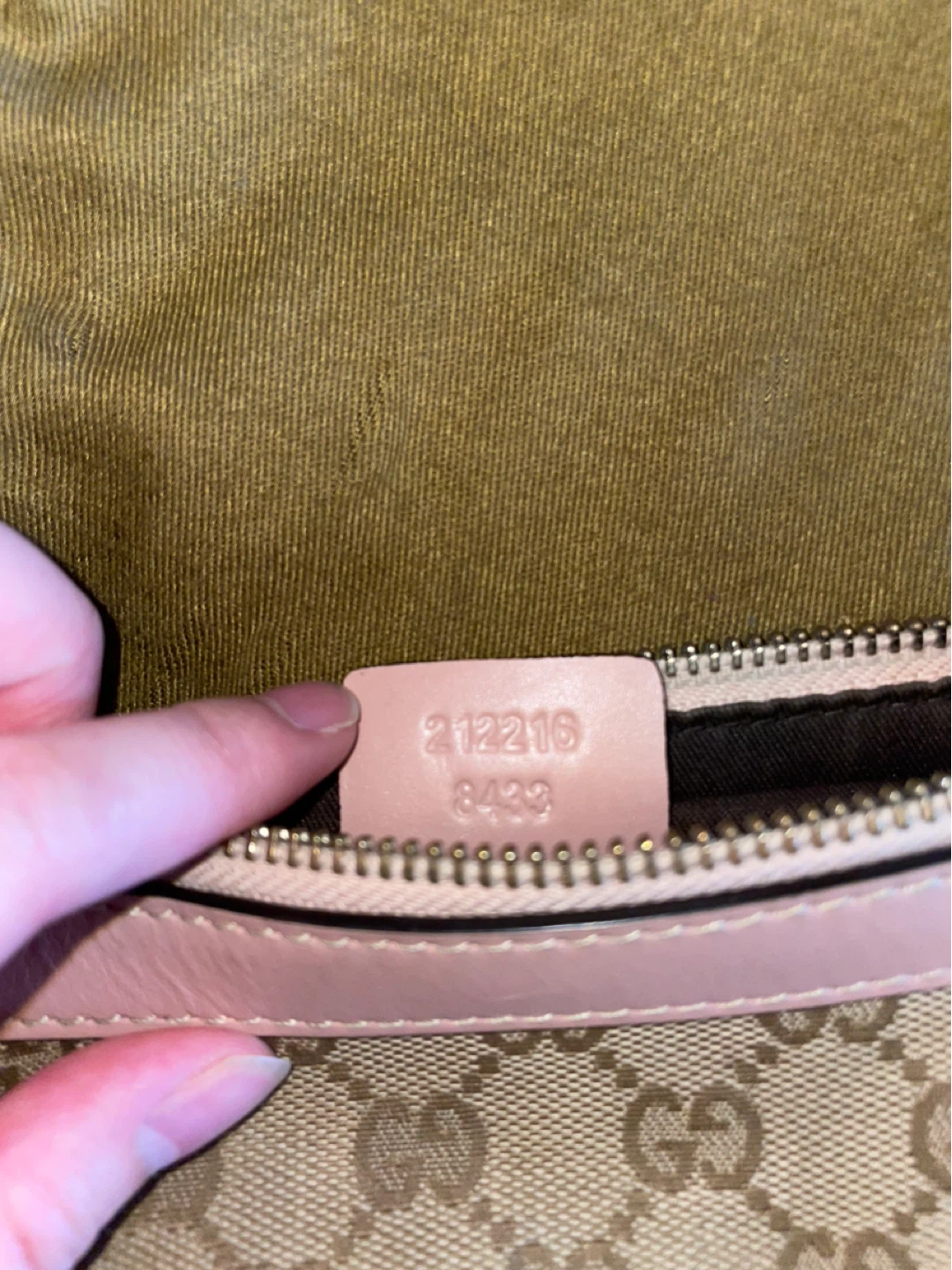 Gucci Monogram Canvas Pouch with Pink Trim - photo 5