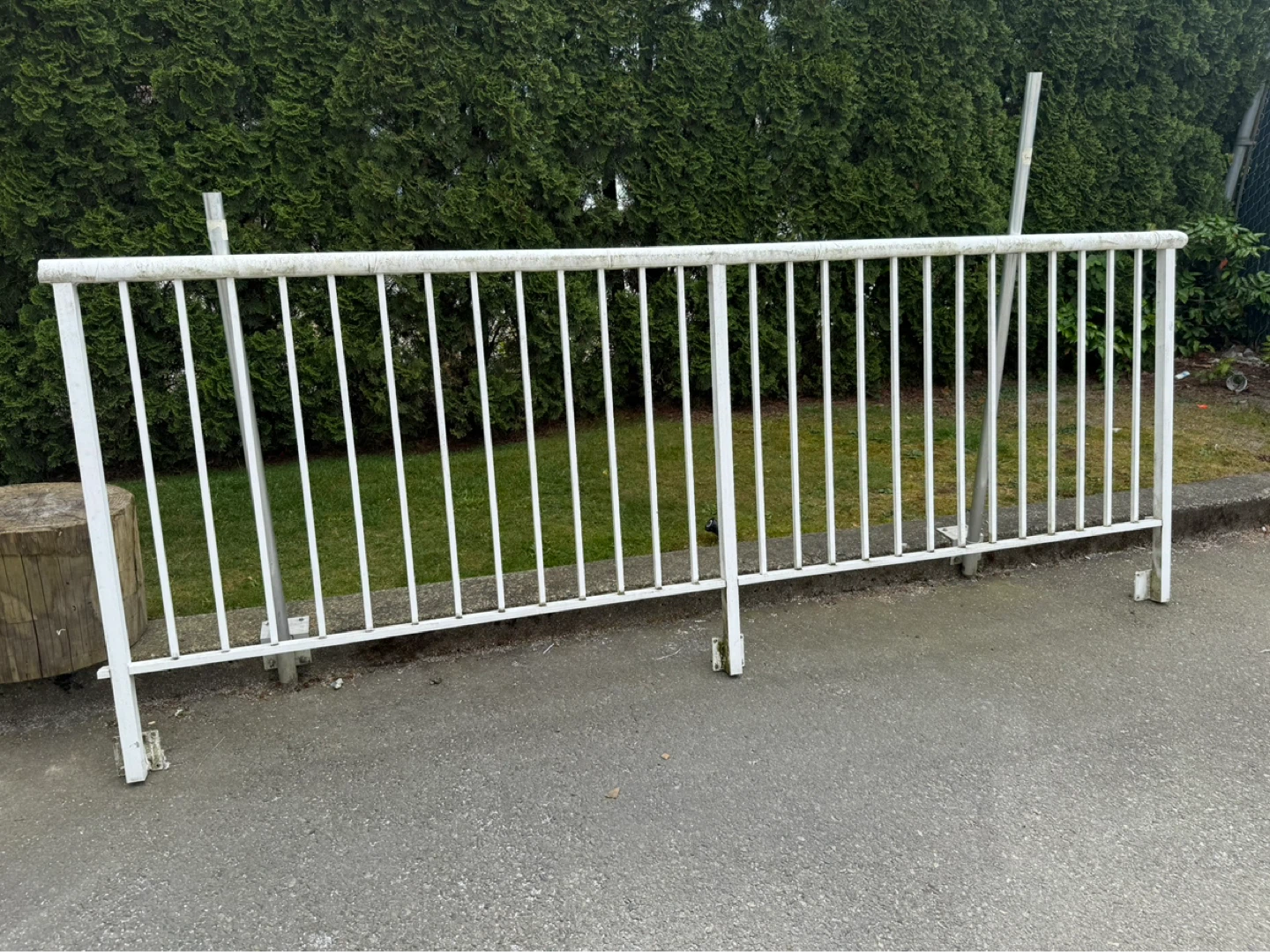 White Metal Outdoor Railing round top side mounted 58 ft