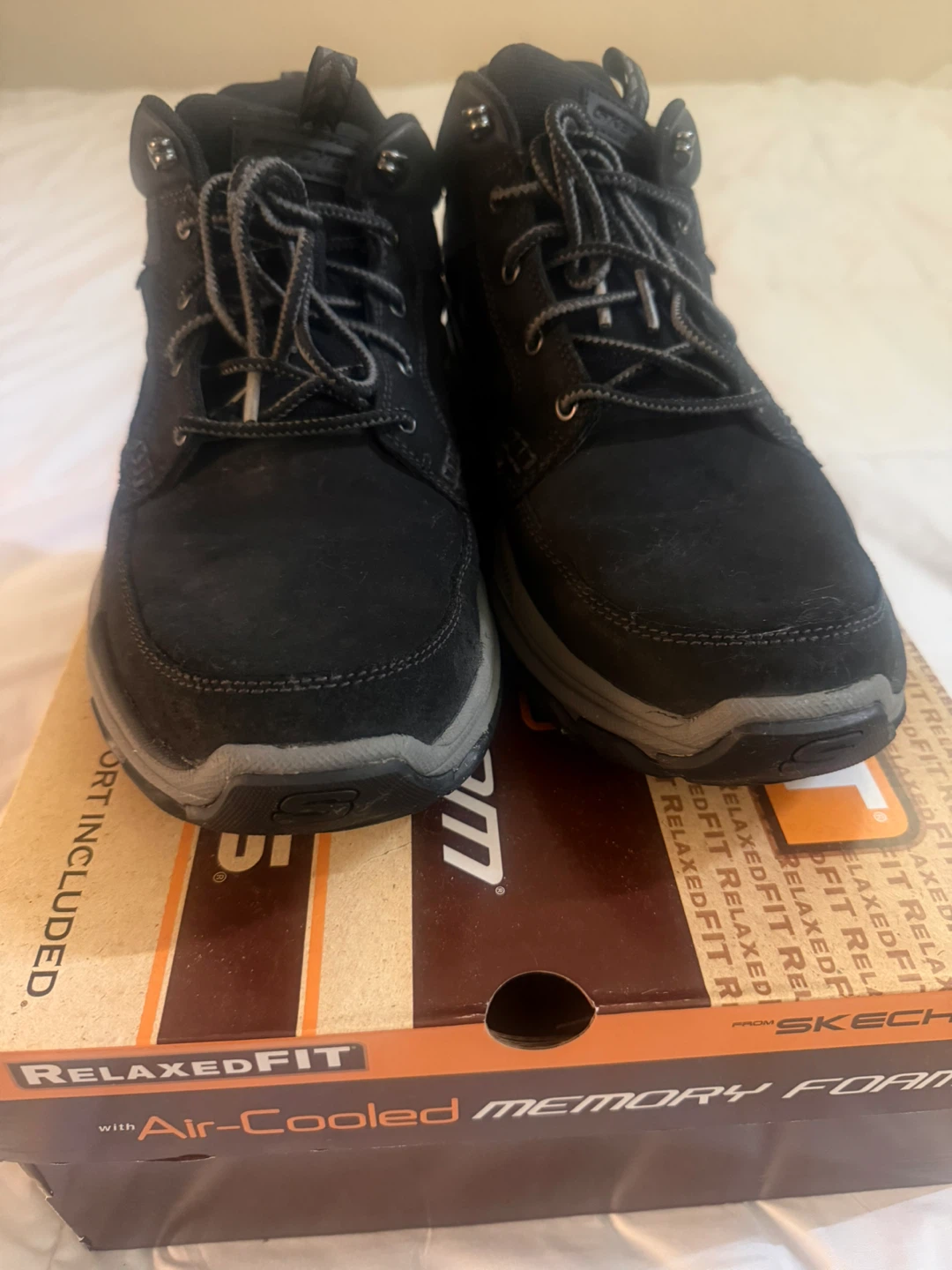 Skechers Relaxed Fit Waterproof Memory Foam Boots Size 10.5