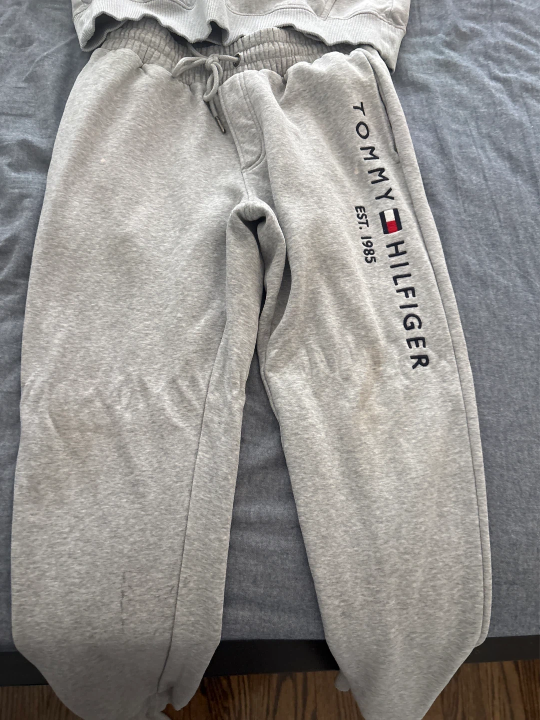 Tommy Hilfiger Grey Sweatpants and Hoodie Set - photo 2