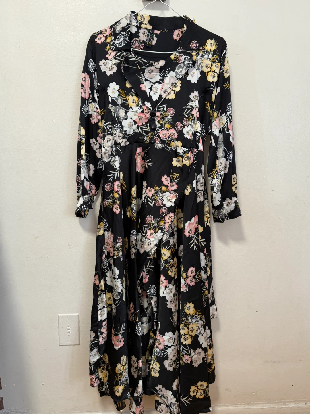 🌸 Black Floral Maxi Dress – NICE Collection
