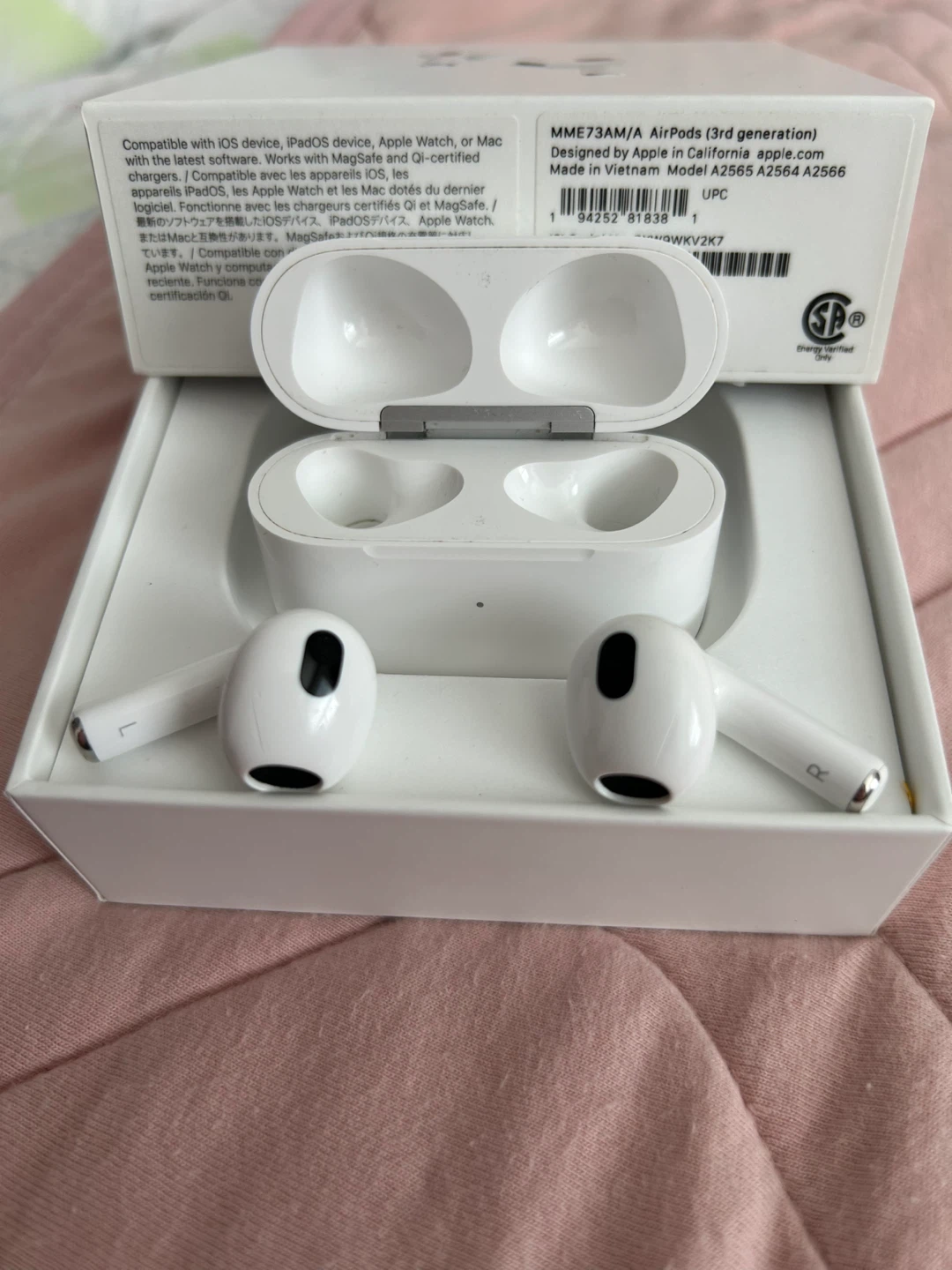 Apple AirPods (3rd generation) - White - photo 2