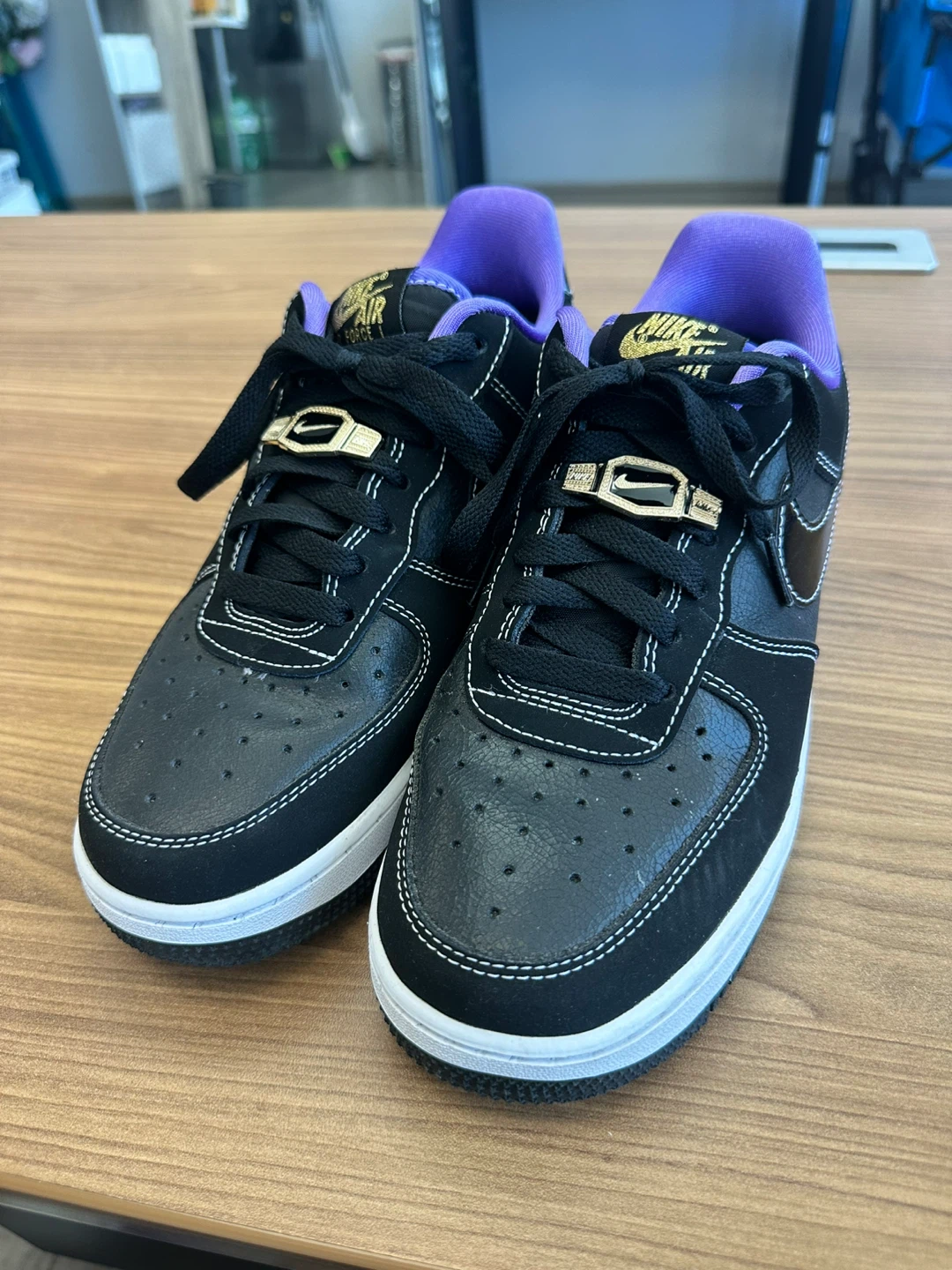 Nike Air Force 1 Low Black Purple White Shoes Size 7 (US)