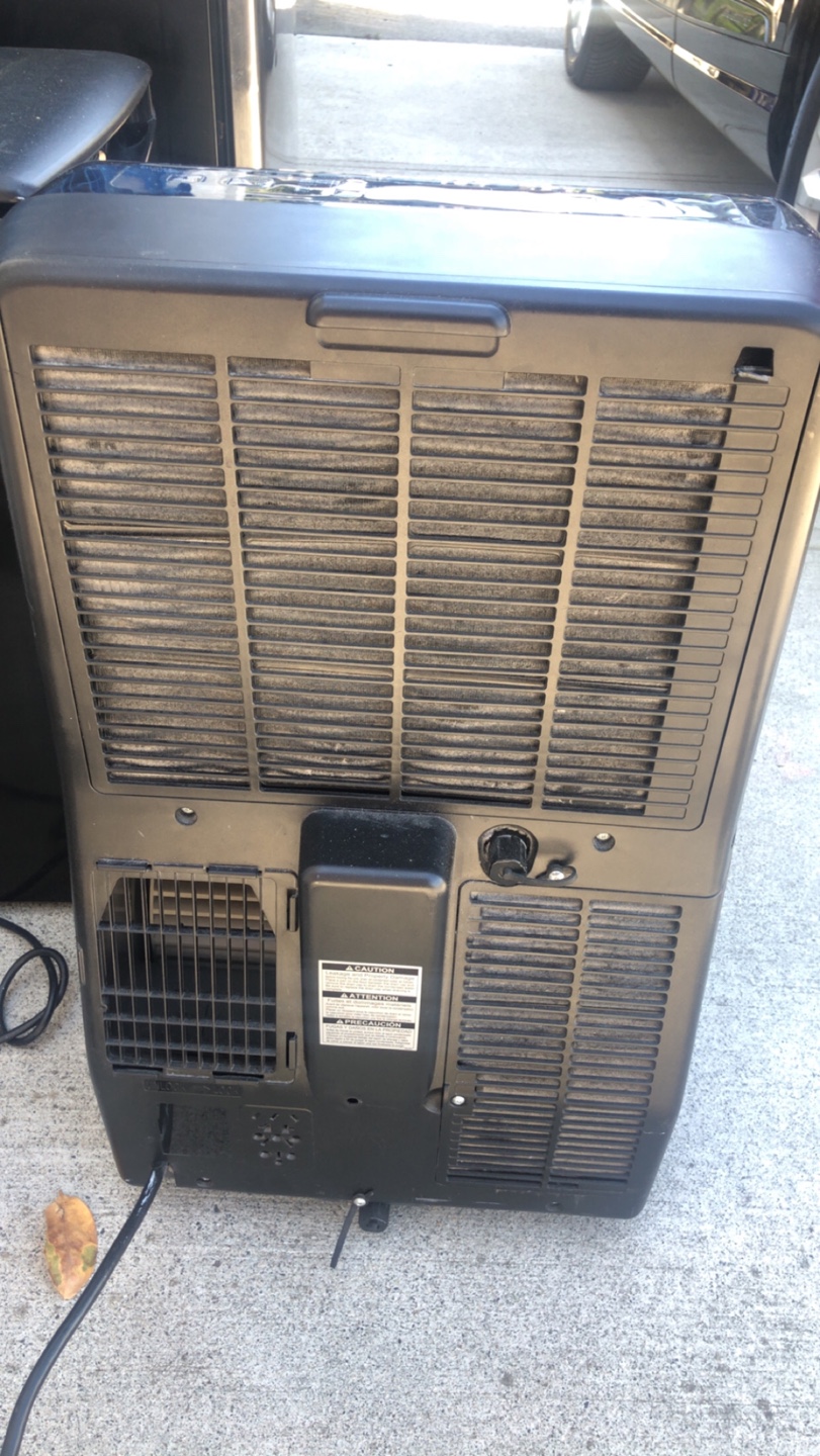 LG Portable Air Conditioner - photo 4