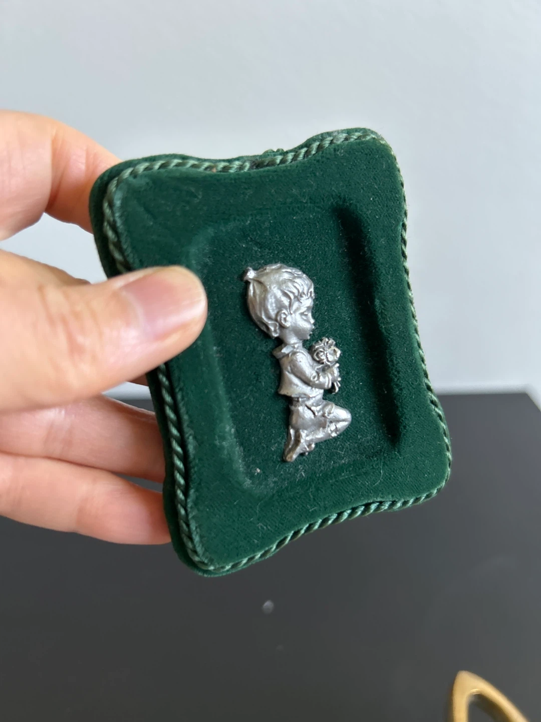 Genuine Pewter Figurine on Green Velvet Stand - photo 4