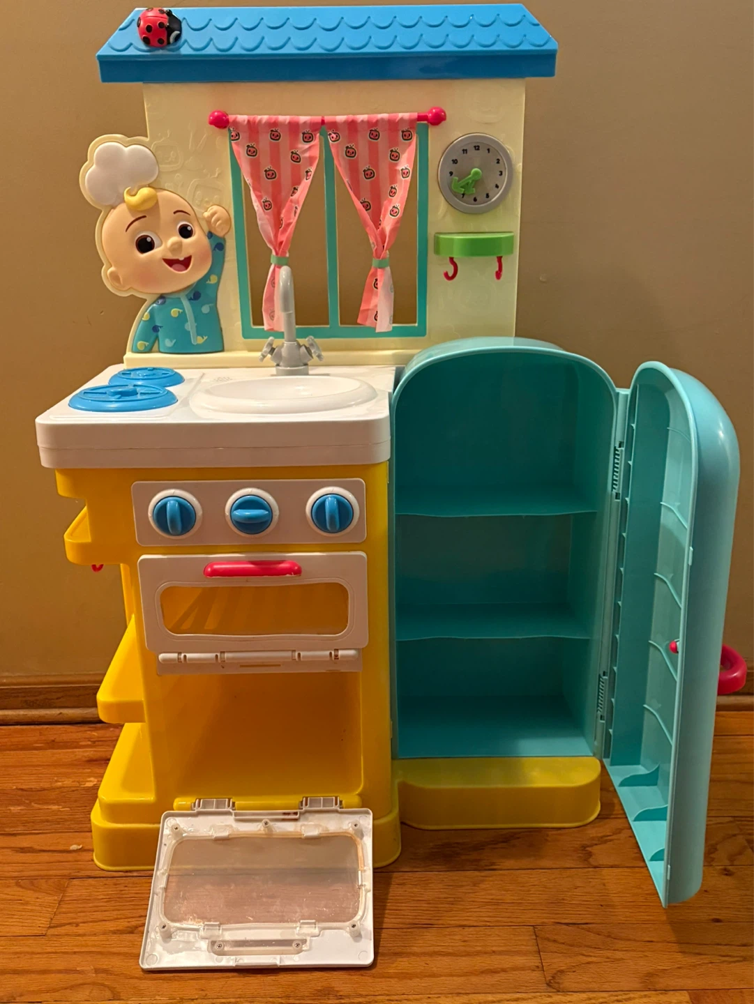 CoComelon Play Kitchen Toy - photo 2