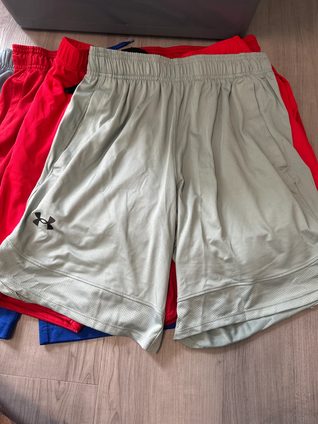 Bundle of athletic shorts (Nike, Under Armour) - photo 4