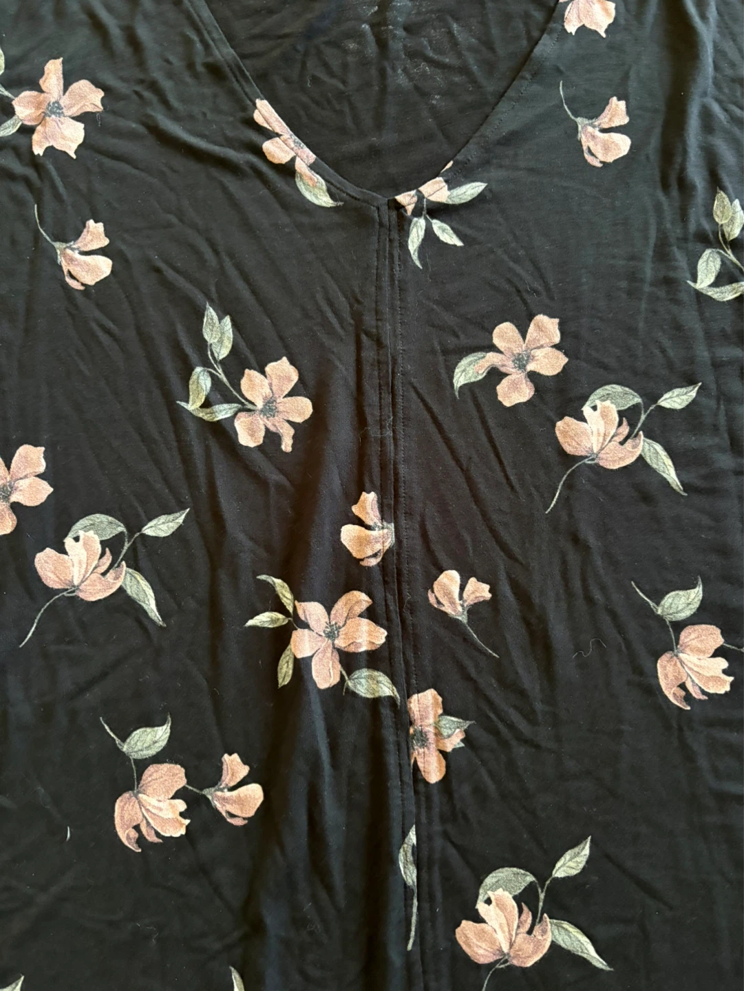 Women’s Shirt Size Large $5 firm - photo 3