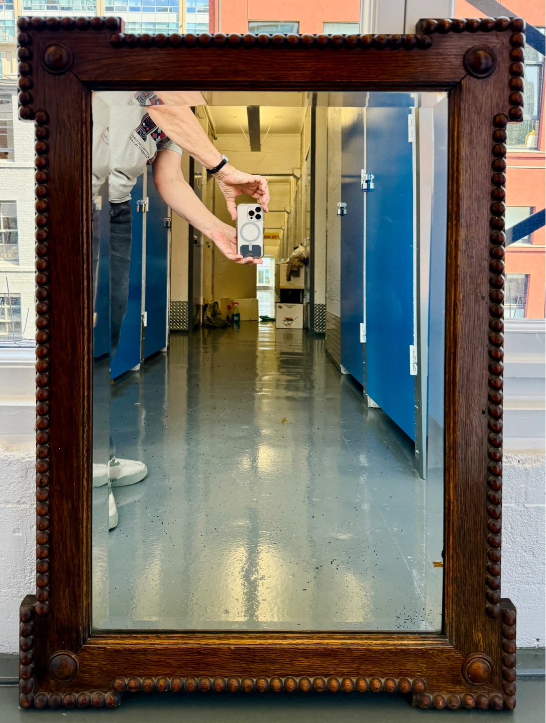 Large Antique Art Deco Oak Bevelled Mirror. H. 91.4cm - photo 3