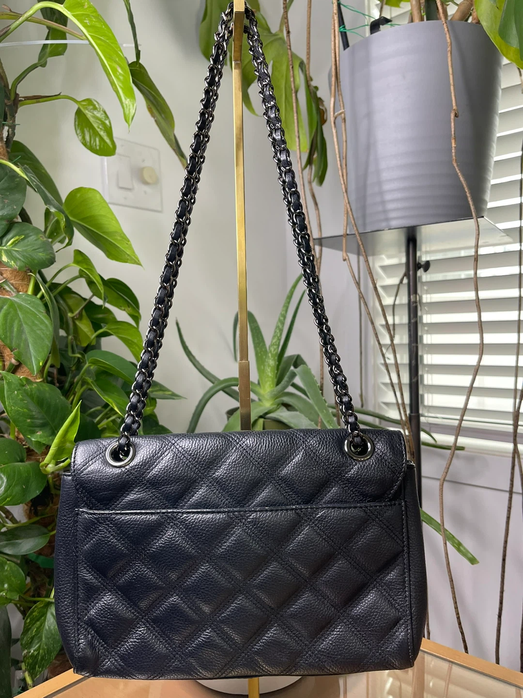 LOVCAT Black Quilted Chain Shoulder Bag - photo 2