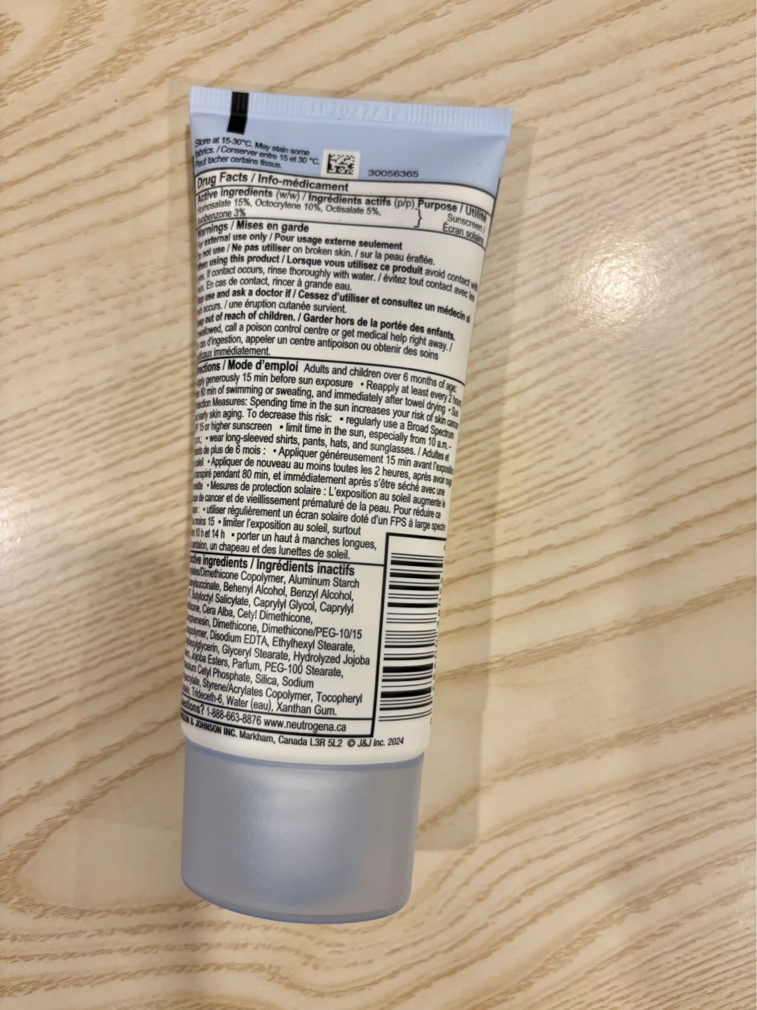 Neutrogena Ultra Sheer Face Sunscreen SPF 60 - photo 2
