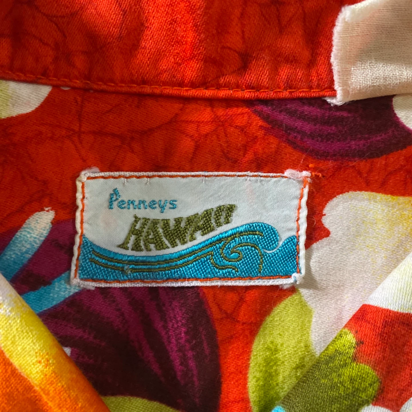 Penney's Hawaii Red Floral Short Sleeve Shirt - photo 3