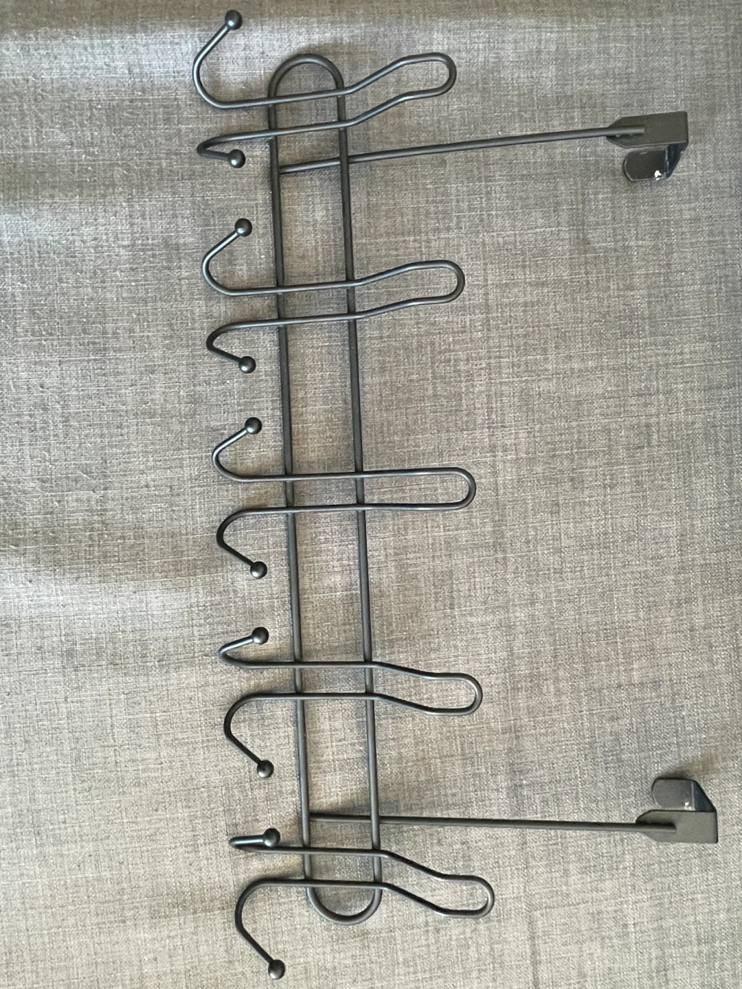 White and black Wire Wall Rack with Hooks