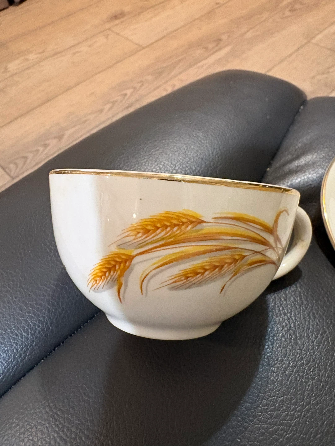 Vintage Wheat Pattern Teacup and Saucer Set - photo 5