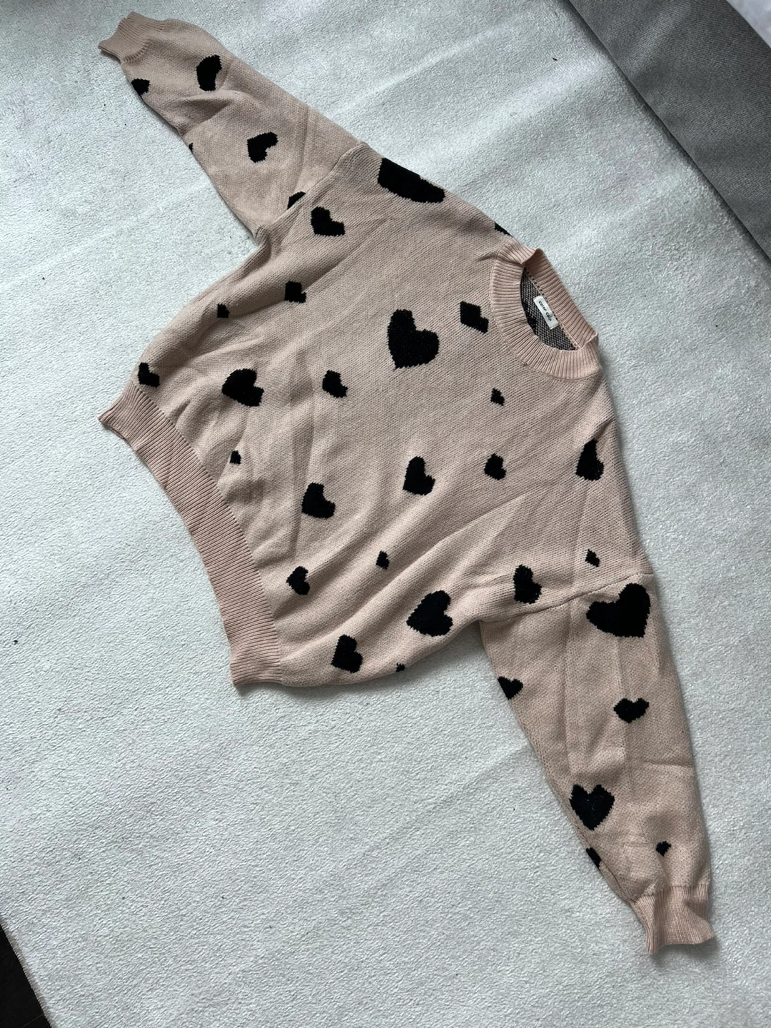Color Coin Sweater with Black Hearts