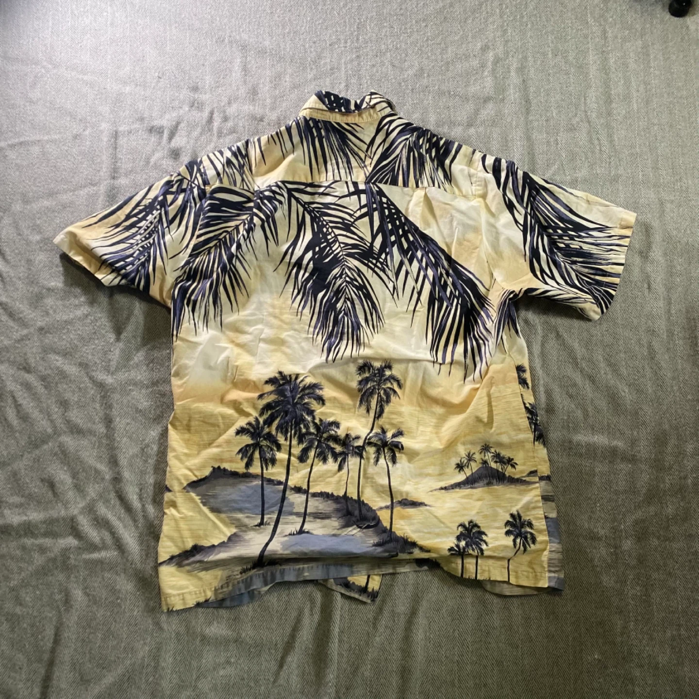 RJC Hawaiian Shirt Size L - photo 4