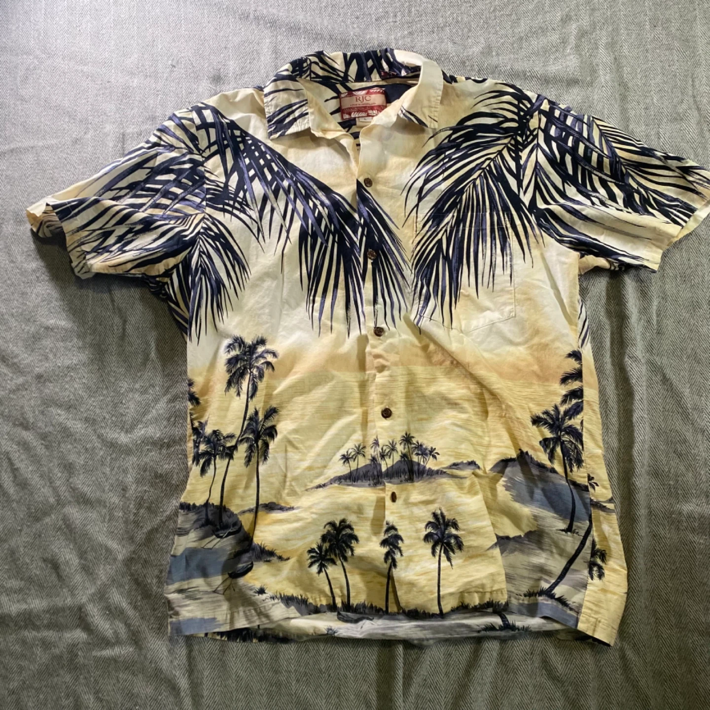 RJC Hawaiian Shirt Size L