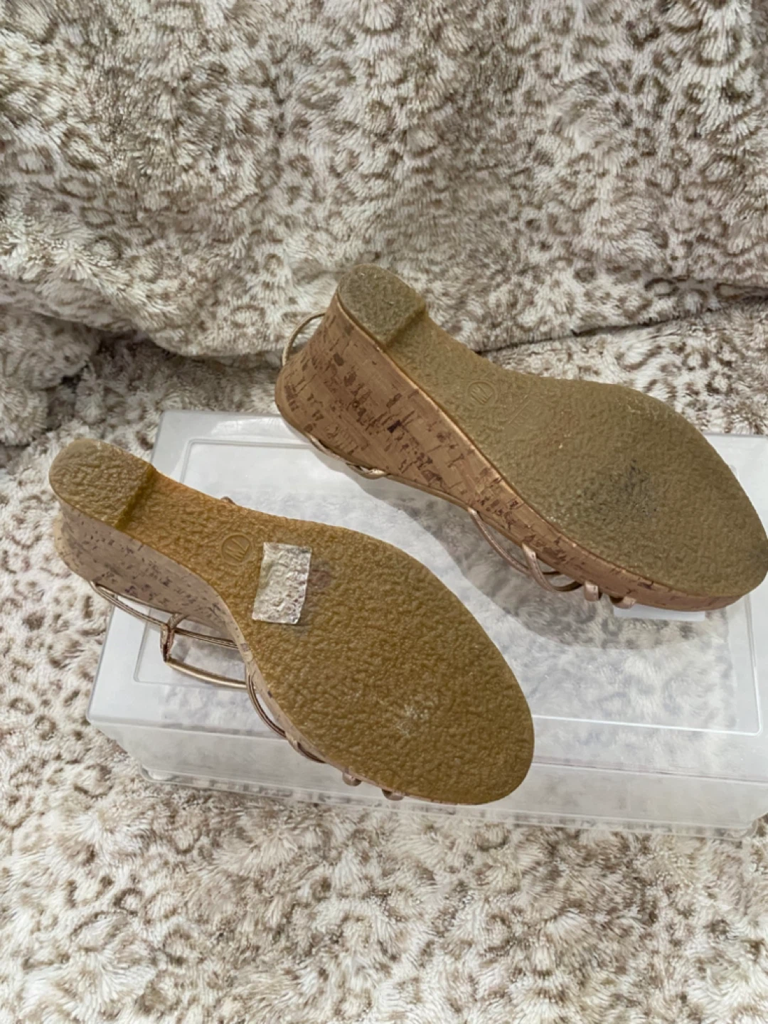 Gold Wedge Sandals size 7 - photo 3