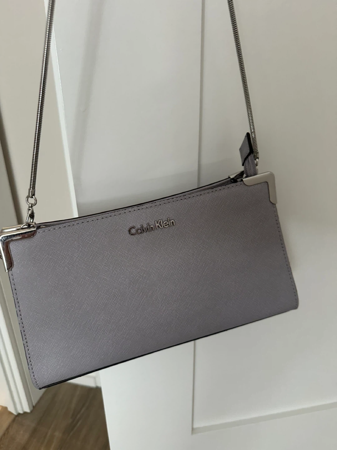 Elegant Calvin Klein Clutch Purse - photo 3
